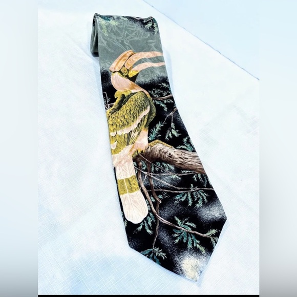 Endangered Species Tie (Rhinoceros Hornbius) “Lone Survivor” - Picture 5 of 6